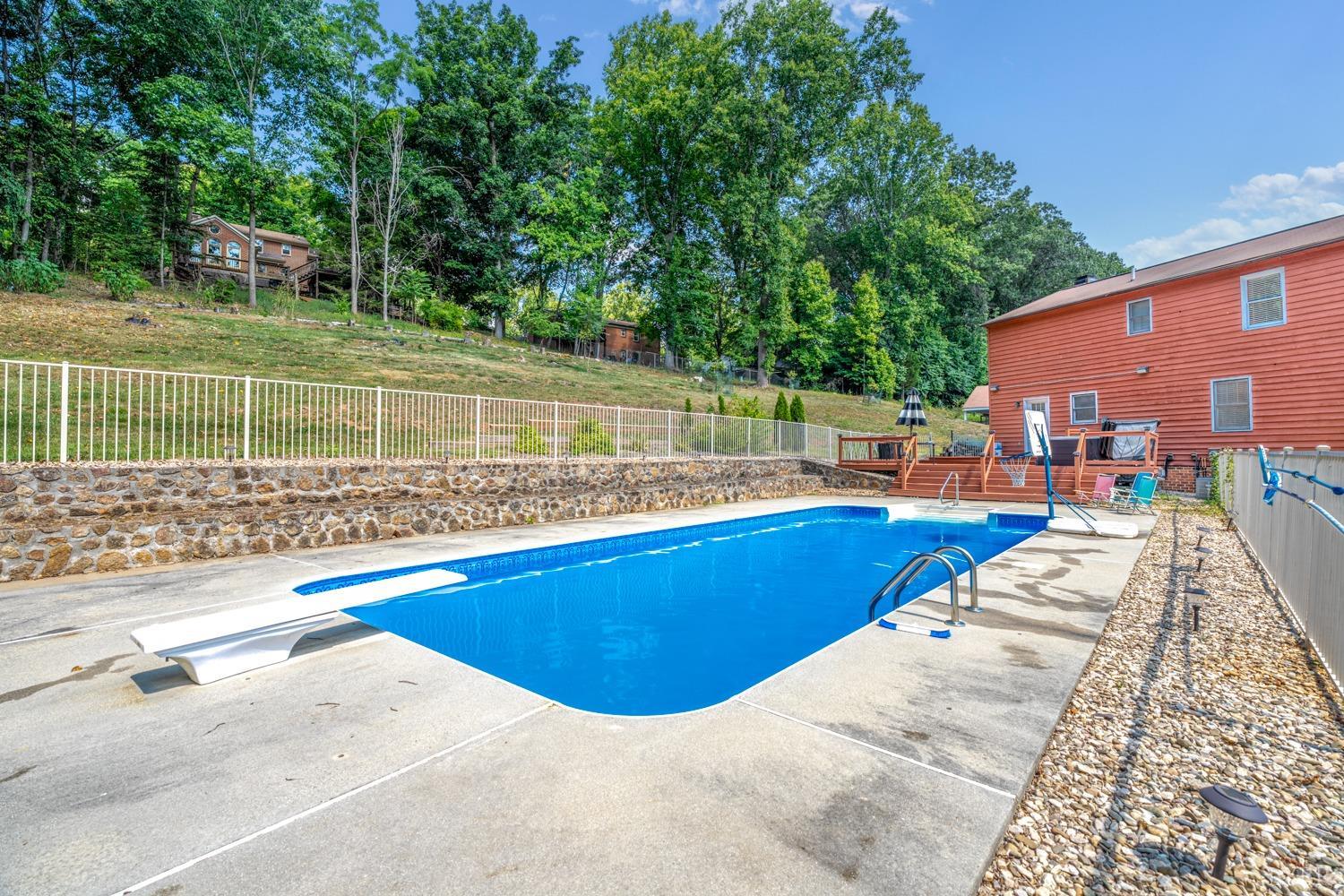 121 Laurel Lane, Lynchburg, Virginia image 8