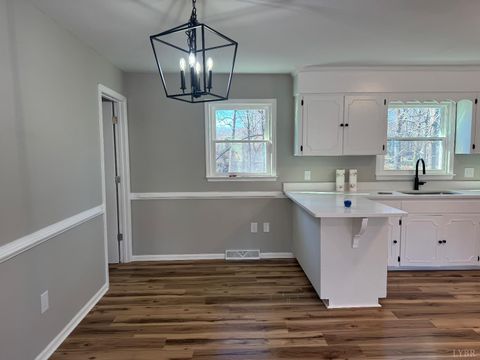 Tiny photo for 328 Cheyenne Drive, Lynchburg, VA 24502 (MLS # 363577)