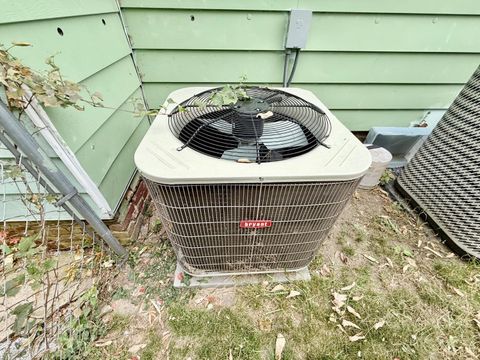 Tiny photo for 419 Florida Avenue, Lynchburg, VA 24501 (MLS # 362772)