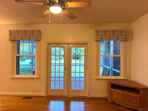 Tiny photo for 301 Mullbury Place, Lynchburg, VA 24502 (MLS # 366470)