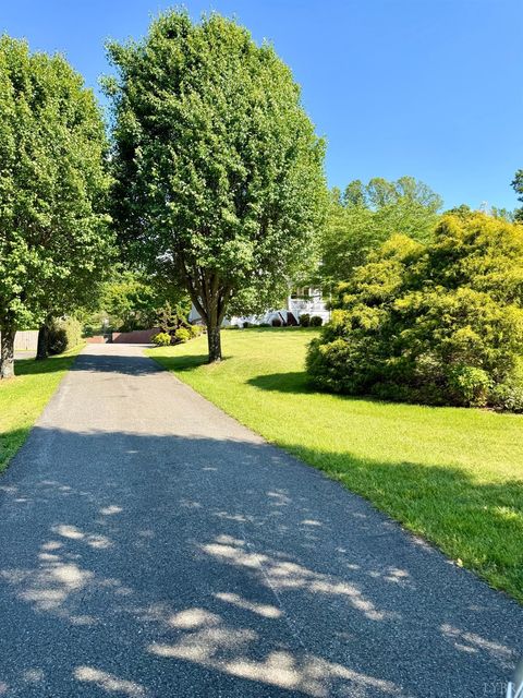 Tiny photo for 301 Mullbury Place, Lynchburg, VA 24502 (MLS # 366470)