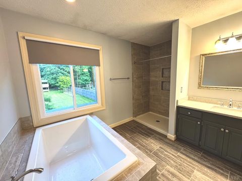 Tiny photo for 301 Mullbury Place, Lynchburg, VA 24502 (MLS # 366470)