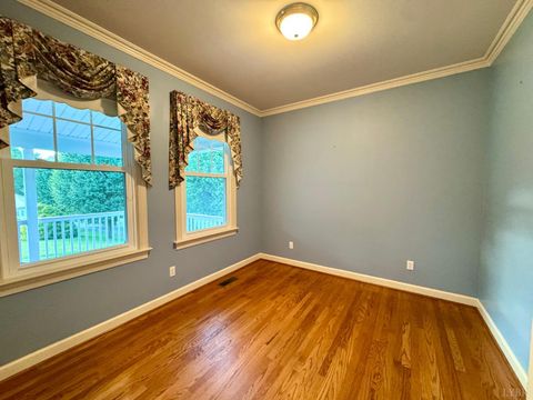 Tiny photo for 301 Mullbury Place, Lynchburg, VA 24502 (MLS # 366470)
