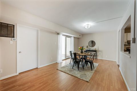 Tiny photo for 204 E Cadbury Dr, Lynchburg, VA 24501 (MLS # 364343)