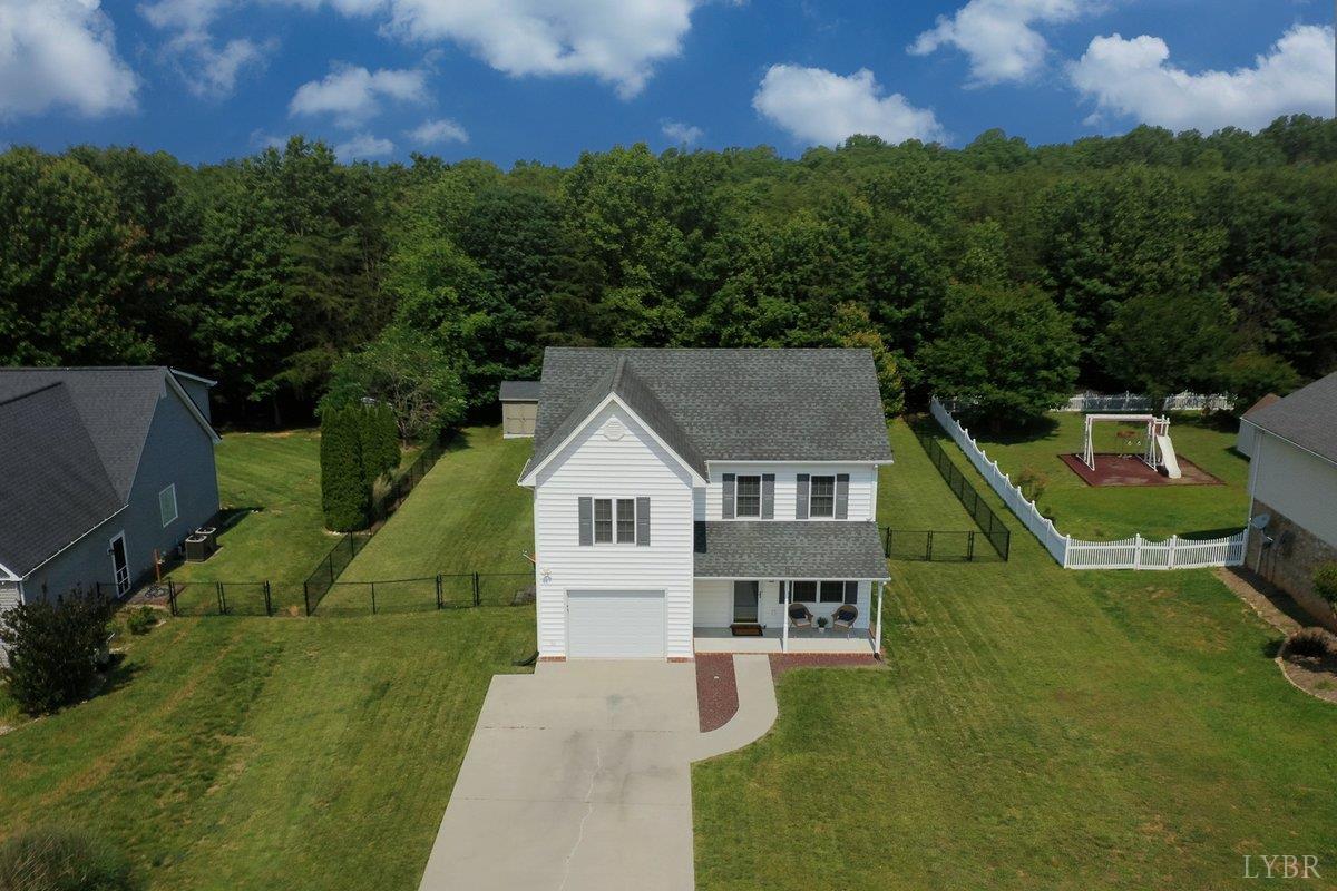 260 Russell Springs Drive, Lynchburg, Virginia image 2