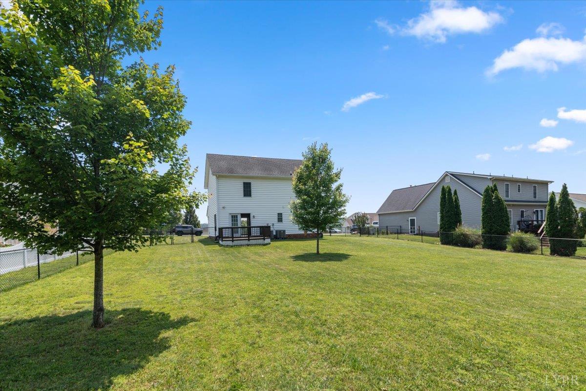 260 Russell Springs Drive, Lynchburg, Virginia image 27