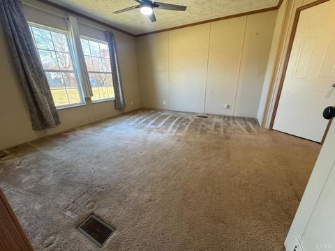 Tiny photo for 390 Bedford Highway, Lynch Station, VA 24571 (MLS # 363258)