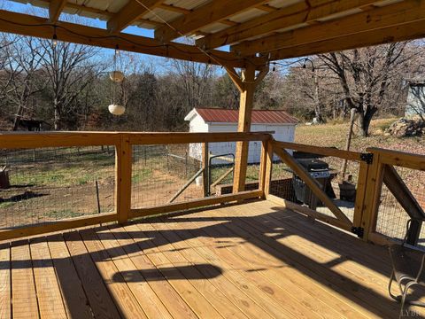 Tiny photo for 390 Bedford Highway, Lynch Station, VA 24571 (MLS # 363258)