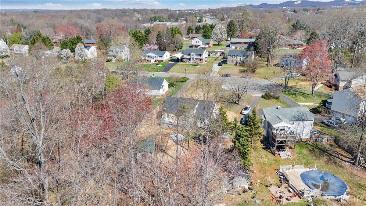 Lynchburg, Virginia 24502, United States, 3 Bedrooms Bedrooms, ,3 BathroomsBathrooms,Residential,Active,94442