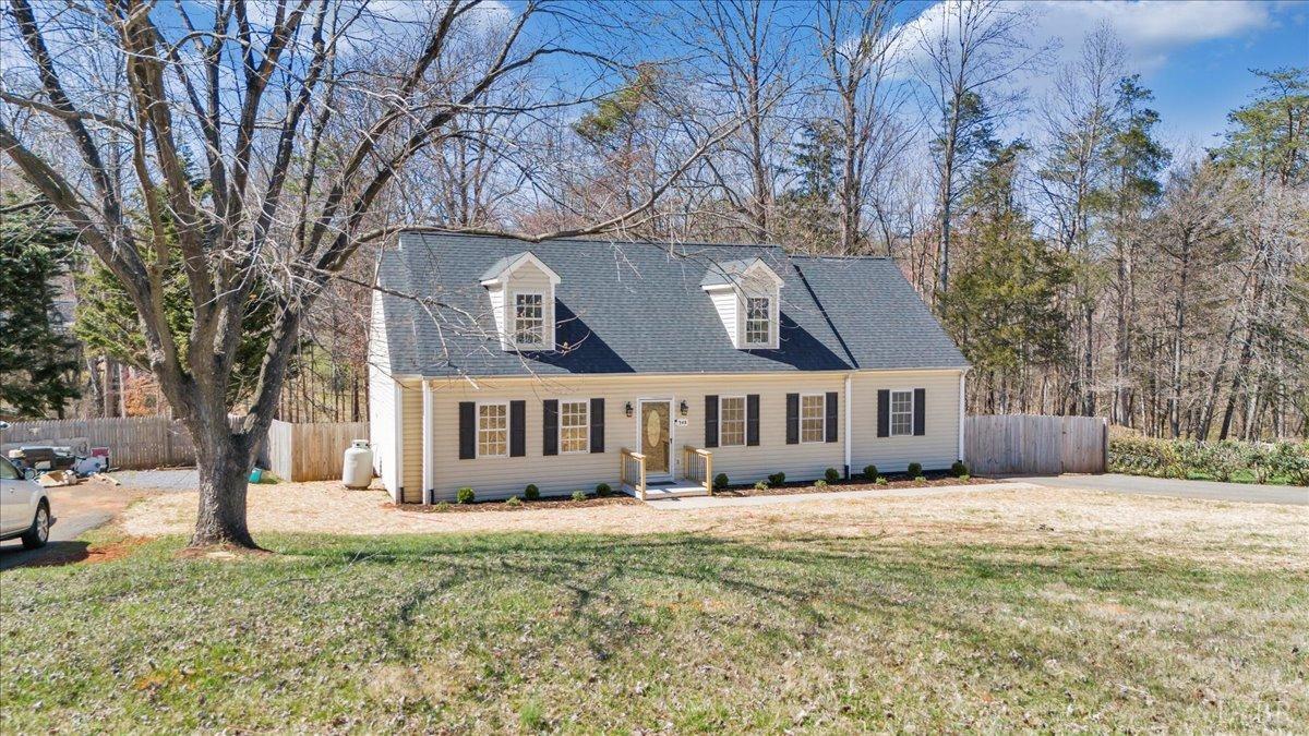 Lynchburg, Virginia 24502, United States, 3 Bedrooms Bedrooms, ,3 BathroomsBathrooms,Residential,Active,94442