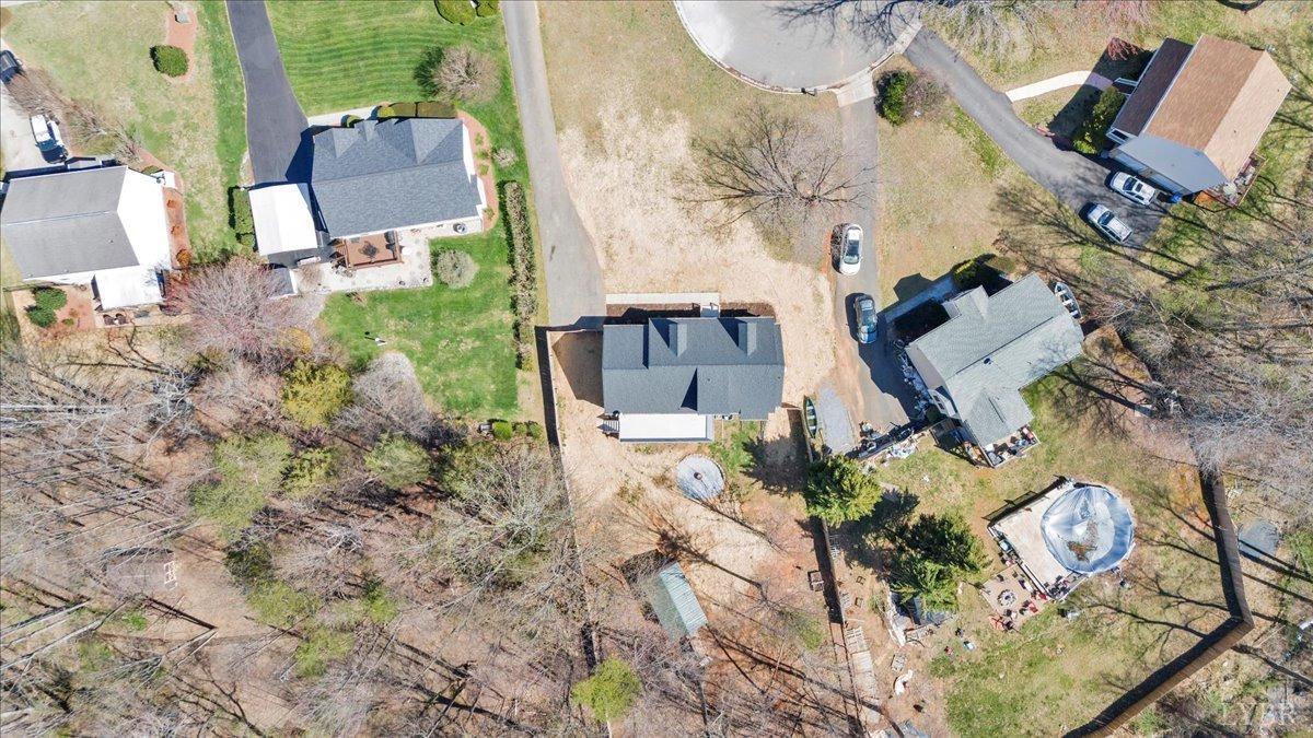 Lynchburg, Virginia 24502, United States, 3 Bedrooms Bedrooms, ,3 BathroomsBathrooms,Residential,Active,94442