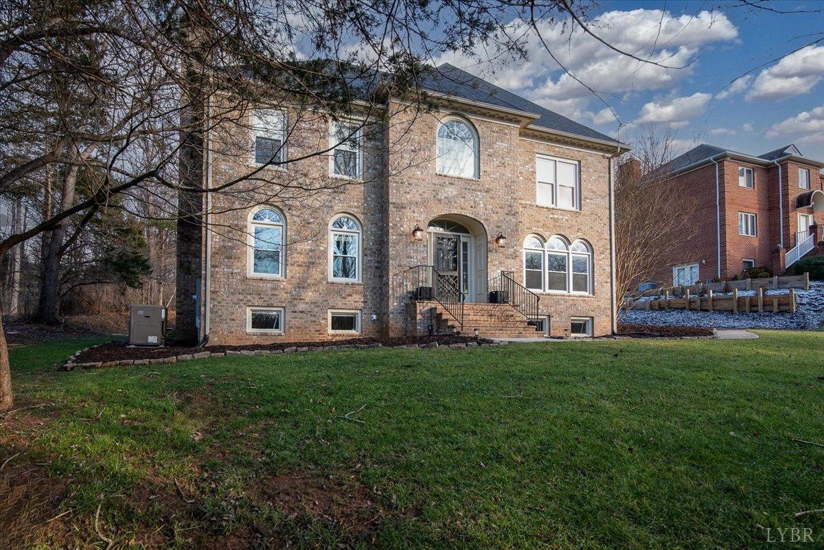 3523 Ridgecroft Drive, Lynchburg, Virginia image 3