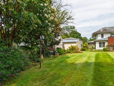 Tiny photo for 1524 Linden Avenue, Lynchburg, VA 24503 (MLS # 364332)