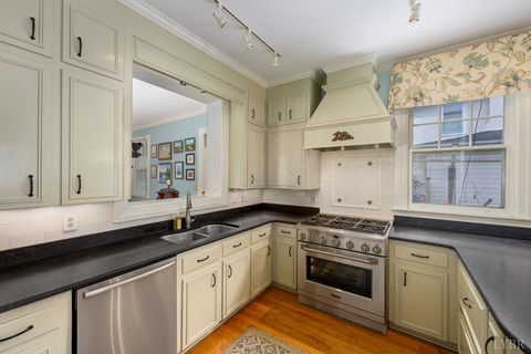 Tiny photo for 1524 Linden Avenue, Lynchburg, VA 24503 (MLS # 364332)