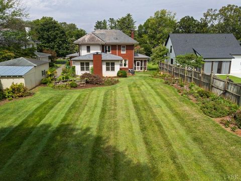 Tiny photo for 1524 Linden Avenue, Lynchburg, VA 24503 (MLS # 364332)