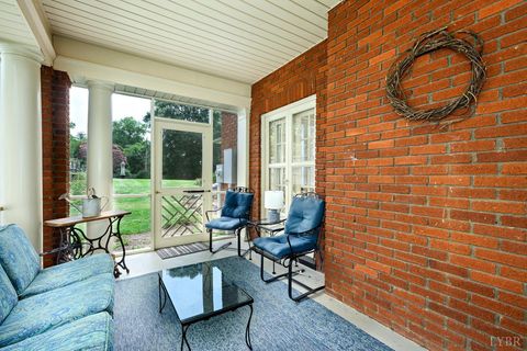 Tiny photo for 1524 Linden Avenue, Lynchburg, VA 24503 (MLS # 364332)