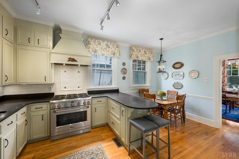 Tiny photo for 1524 Linden Avenue, Lynchburg, VA 24503 (MLS # 364332)