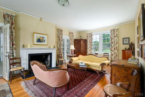 Tiny photo for 1524 Linden Avenue, Lynchburg, VA 24503 (MLS # 364332)