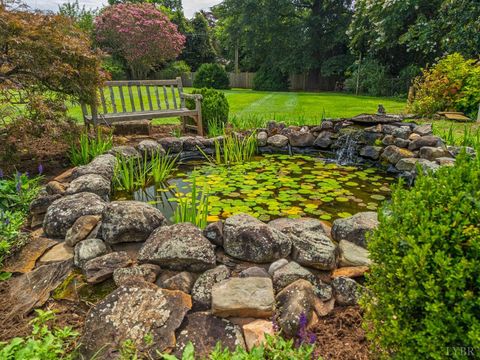 Tiny photo for 1524 Linden Avenue, Lynchburg, VA 24503 (MLS # 364332)