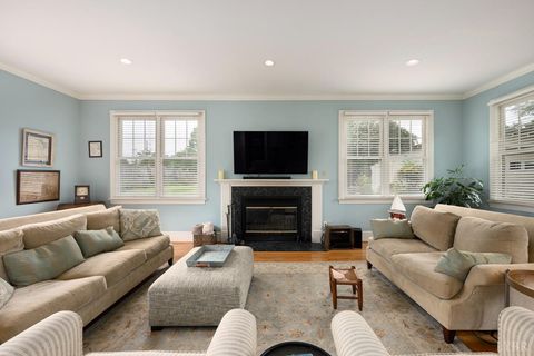 Tiny photo for 1524 Linden Avenue, Lynchburg, VA 24503 (MLS # 364332)