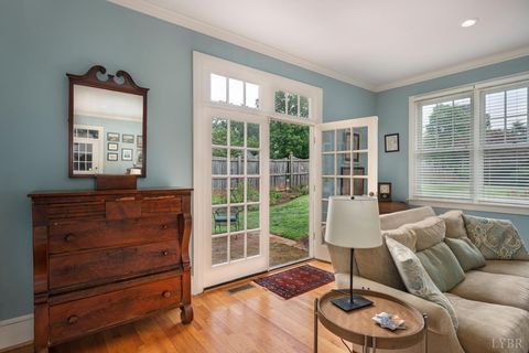 Tiny photo for 1524 Linden Avenue, Lynchburg, VA 24503 (MLS # 364332)