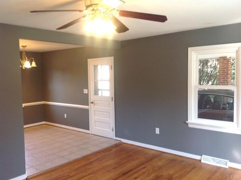Tiny photo for 1044 Ardmore Circle, Lynchburg, VA 24502 (MLS # 366800)