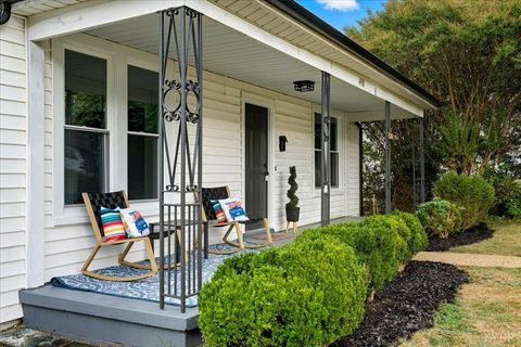 Tiny photo for 490 Oakley Avenue, Lynchburg, VA 24501 (MLS # 362145)