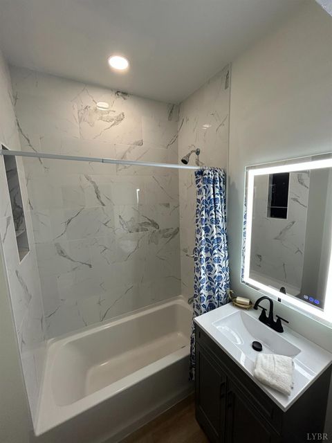 Tiny photo for 490 Oakley Avenue, Lynchburg, VA 24501 (MLS # 362145)