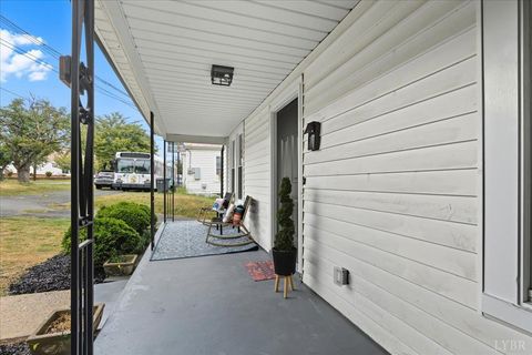 Tiny photo for 490 Oakley Avenue, Lynchburg, VA 24501 (MLS # 362145)