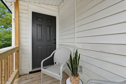 Tiny photo for 490 Oakley Avenue, Lynchburg, VA 24501 (MLS # 362145)