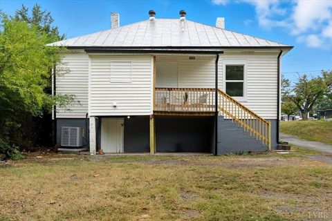 Tiny photo for 490 Oakley Avenue, Lynchburg, VA 24501 (MLS # 362145)