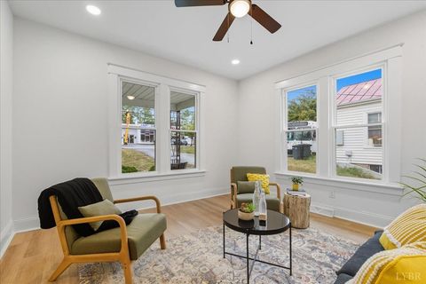 Tiny photo for 490 Oakley Avenue, Lynchburg, VA 24501 (MLS # 362145)