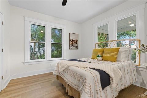 Tiny photo for 490 Oakley Avenue, Lynchburg, VA 24501 (MLS # 362145)