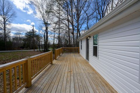 Tiny photo for 453 Plateau Drive, Evington, VA 24550 (MLS # 365079)
