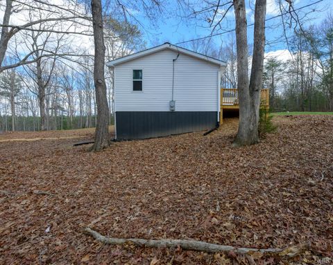 Tiny photo for 453 Plateau Drive, Evington, VA 24550 (MLS # 365079)