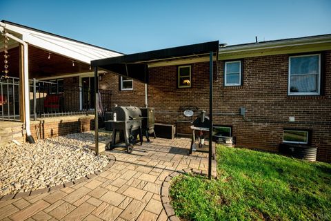 Tiny photo for 2287 Johnson Creek Road, Evington, VA 24550 (MLS # 362259)