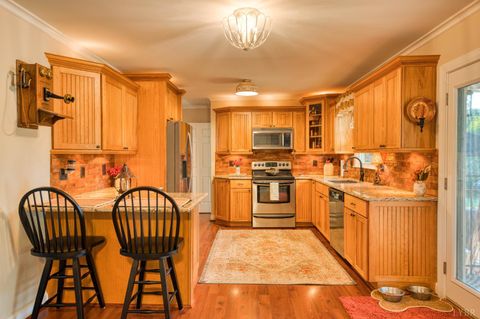 Tiny photo for 2287 Johnson Creek Road, Evington, VA 24550 (MLS # 362259)