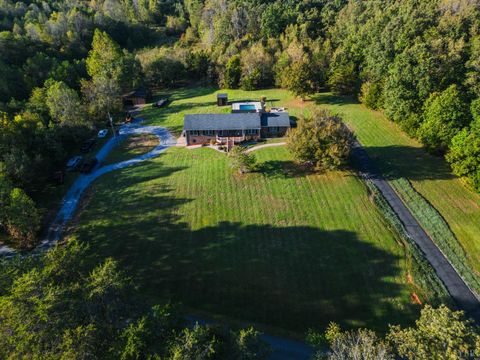 Tiny photo for 2287 Johnson Creek Road, Evington, VA 24550 (MLS # 362259)