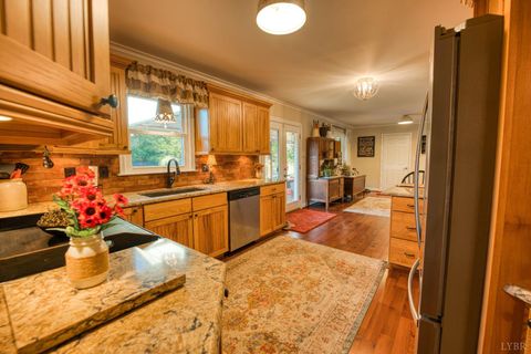 Tiny photo for 2287 Johnson Creek Road, Evington, VA 24550 (MLS # 362259)