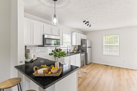 Tiny photo for 1507 Cassell Ln, Bedford, VA 24523 (MLS # 362610)