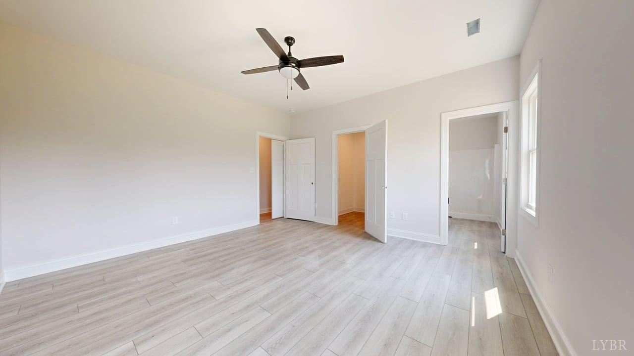 2308 Smith Mountain Lake Parkway, Huddleston, Virginia image 23