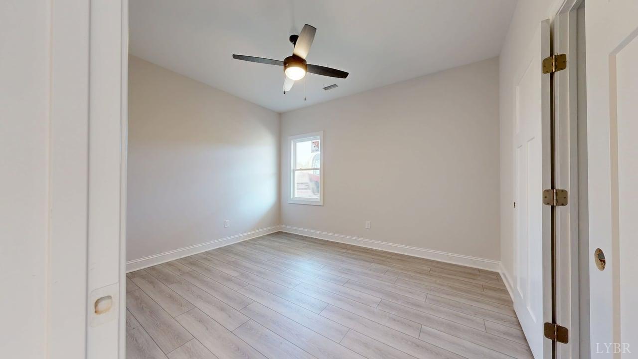 2308 Smith Mountain Lake Parkway, Huddleston, Virginia image 16