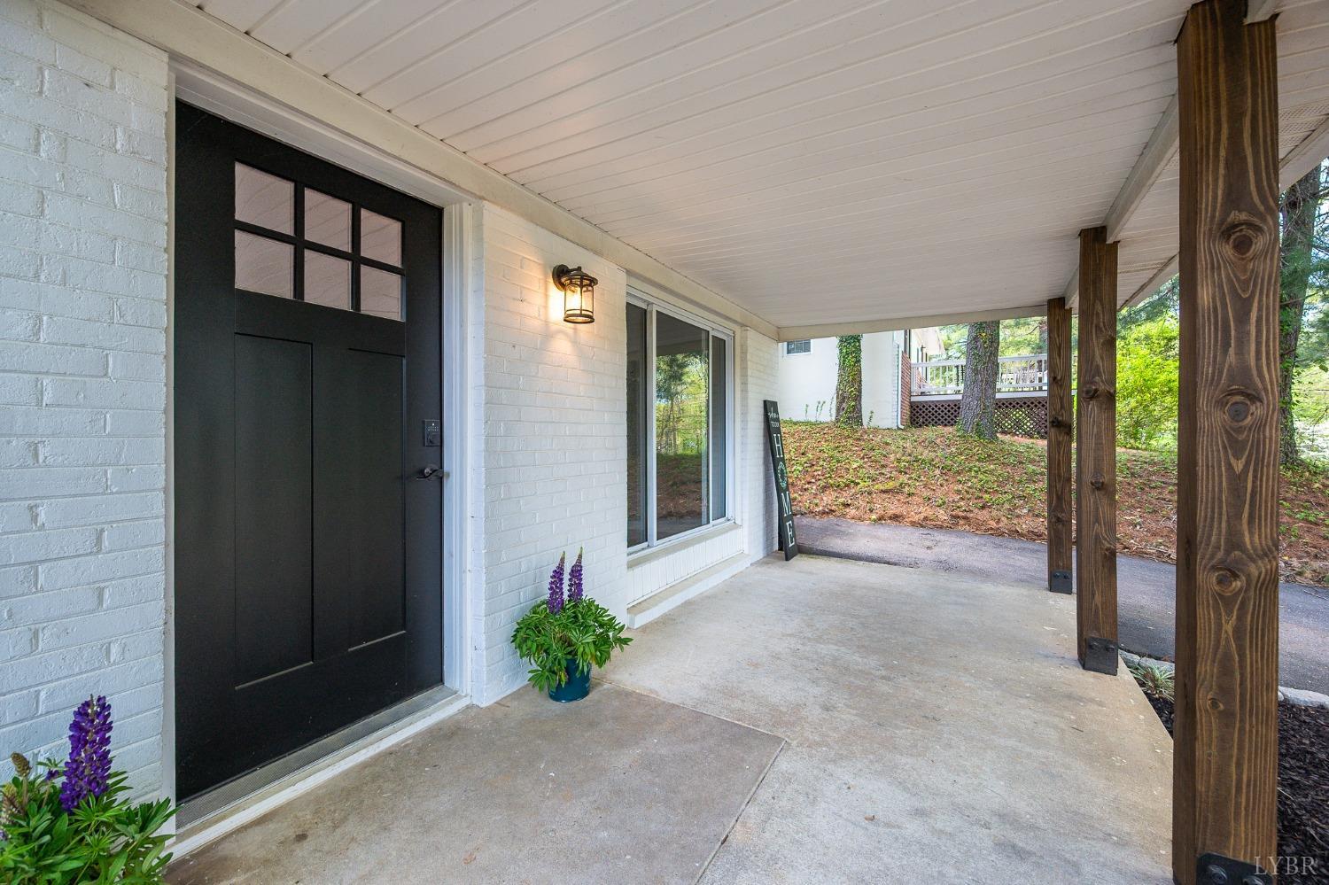 3417 Westbrook Circle, Lynchburg, Virginia image 4