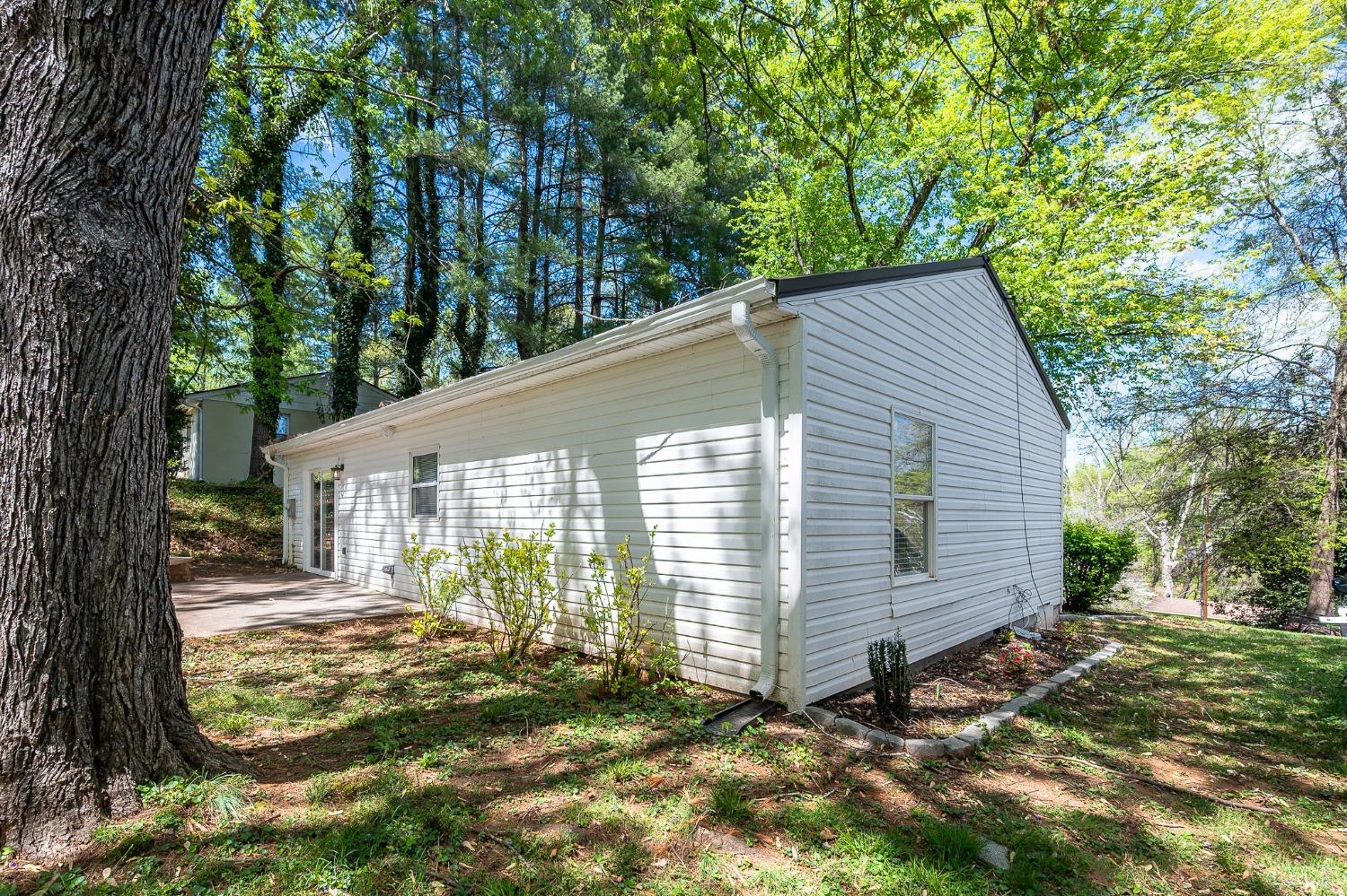 3417 Westbrook Circle, Lynchburg, Virginia image 28