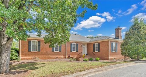 Photo of 100 Carriage Way, Lynchburg, VA 24503 (MLS # 362260)