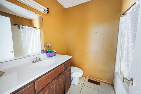 Tiny photo for 2025 Grace Street, Lynchburg, VA 24504 (MLS # 365904)