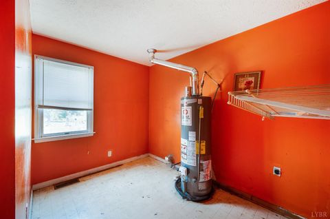 Tiny photo for 2025 Grace Street, Lynchburg, VA 24504 (MLS # 365904)