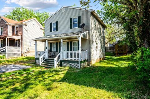 Tiny photo for 2025 Grace Street, Lynchburg, VA 24504 (MLS # 365904)