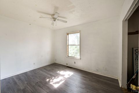 Tiny photo for 2025 Grace Street, Lynchburg, VA 24504 (MLS # 365904)