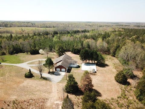 Tiny photo for 375 Schoolhouse Road, Farmville, VA 23901 (MLS # 365694)